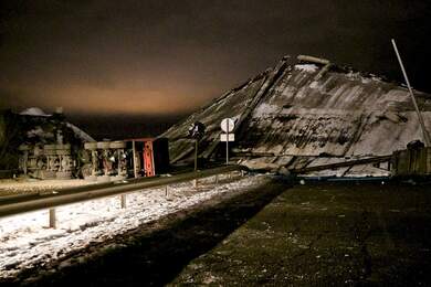 Сложился как карточный домик: в Оренбурге рухнул автомост 